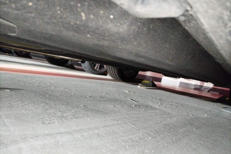 Used Porsche Macan 2024 Macan 2.0T Chassis Rear Left