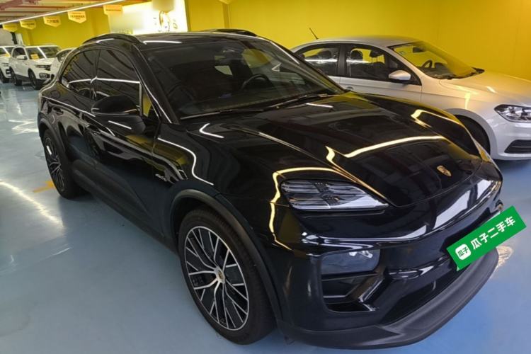 Used Porsche Macan 2024 Macan 4 Exterior 1