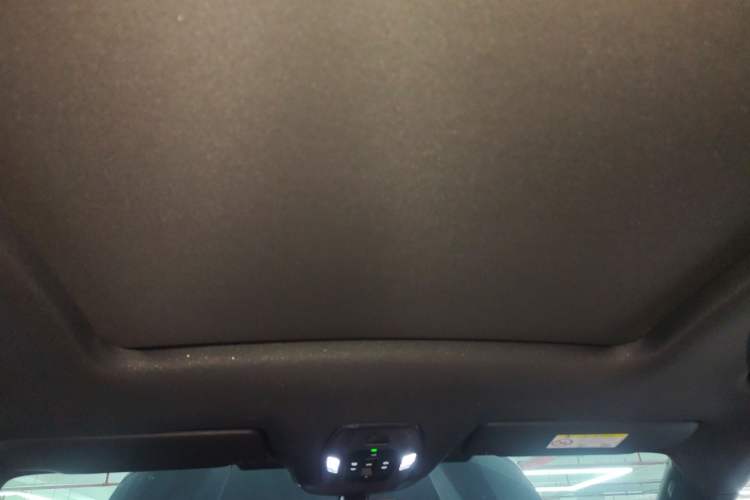 Used Porsche Macan 2024 Macan Long Range Edition Headliner