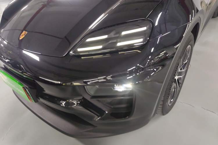 Used Porsche Macan 2024 Macan Long Range Edition Left Front Headlight