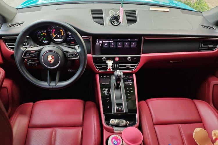 Used Porsche Macan 2024 Macan 2.0T Center Console