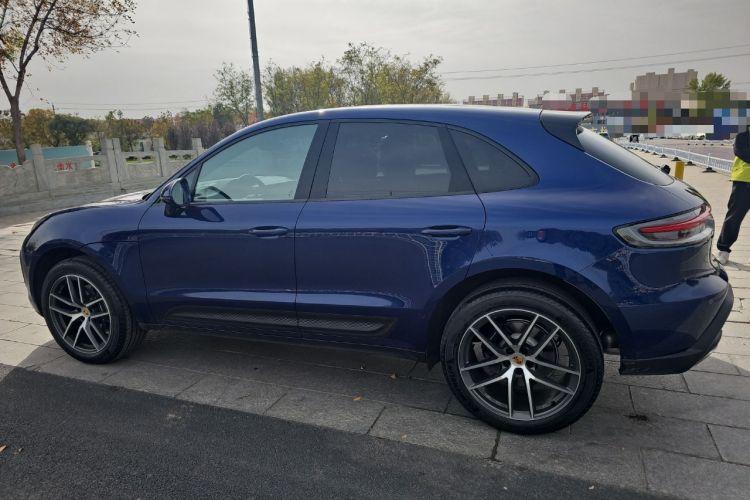 Used Porsche Macan 2024 Macan 2.0T Exterior 5