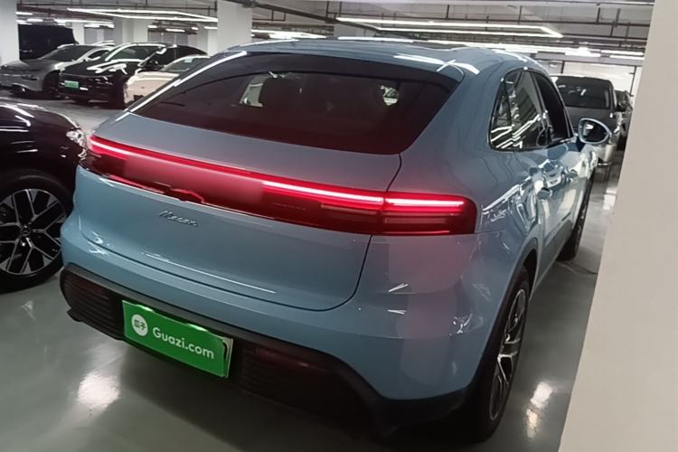 Used Porsche Macan 2024 Macan Long Range Edition Rear Right 45 Deg