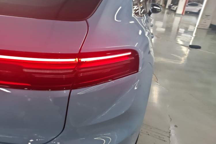 Used Porsche Macan 2024 Macan Long Range Edition Right Rear Taillight