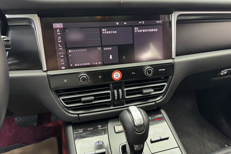 Used Porsche Macan 2024 Macan 2.0T Interior 4