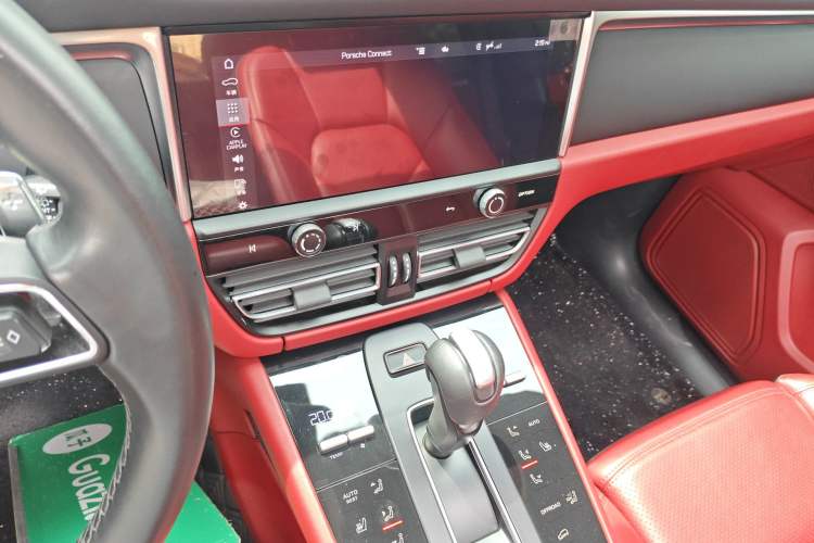Used Porsche Macan 2024 Macan 2.0T Audio And AC Panel
