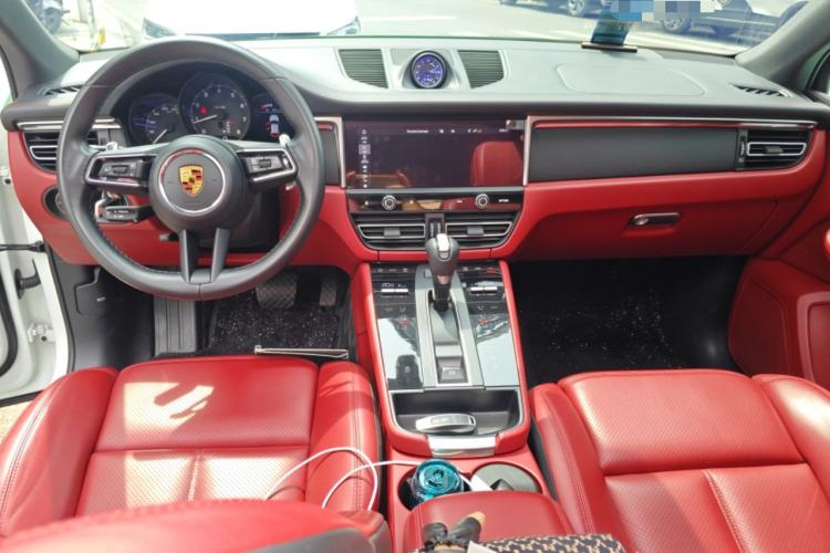 Used Porsche Macan 2024 Macan 2.0T Center Console