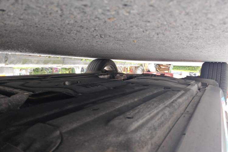 Used Porsche Macan 2024 Macan 2.0T Chassis Front Right