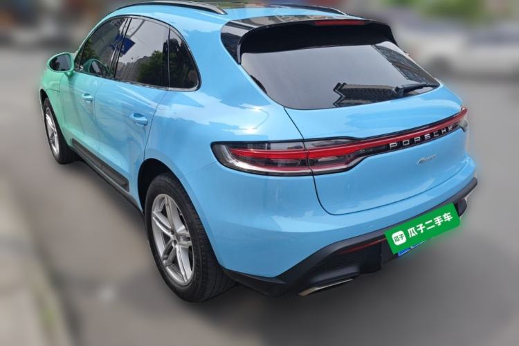 Used Porsche Macan 2024 Macan 2.0T Rear Left 45 Deg
