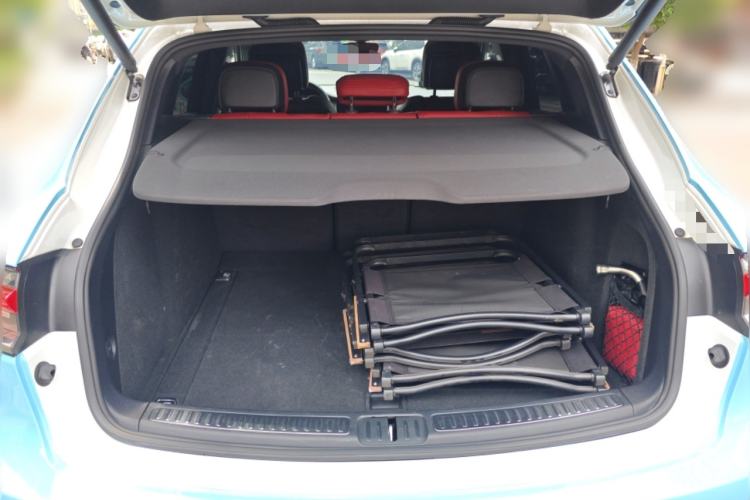 Used Porsche Macan 2024 Macan 2.0T Trunk