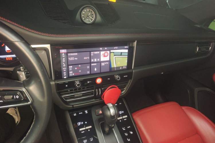 Used Porsche Macan 2024 Macan 2.0T Audio And AC Panel