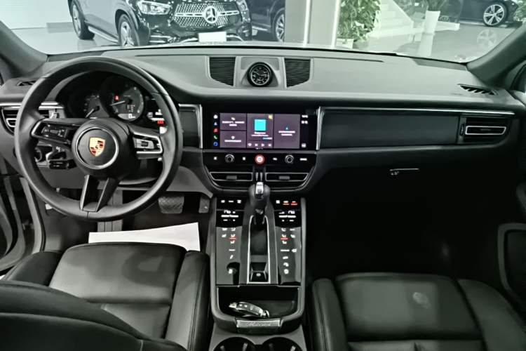 Used Porsche Macan 2024 Macan 2.0T Audio And AC Panel