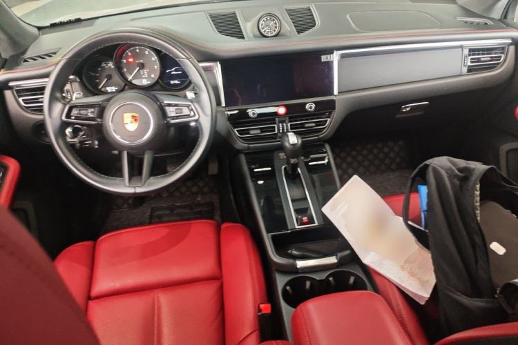 Used Porsche Macan 2024 Macan 2.0T Center Console