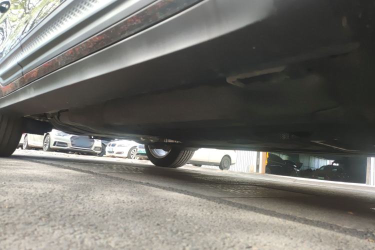 Used Porsche Macan 2024 Macan 2.0T Chassis Front Right