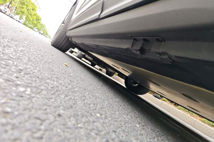 Used Porsche Macan 2024 Macan 4 Chassis Rear Left