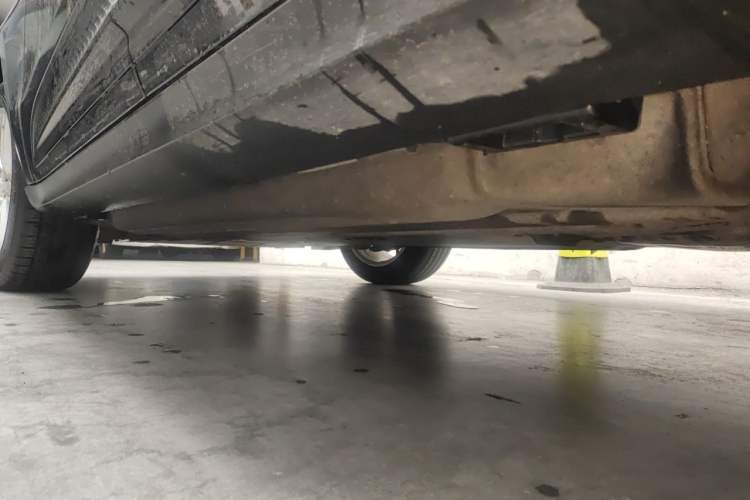 Used Porsche Macan 2024 Macan 2.0T Chassis Rear Left