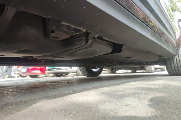 Used Porsche Macan 2024 Macan 2.0T Chassis Rear Right