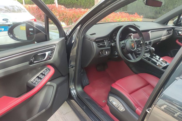 Used Porsche Macan 2024 Macan 2.0T Driver Seat