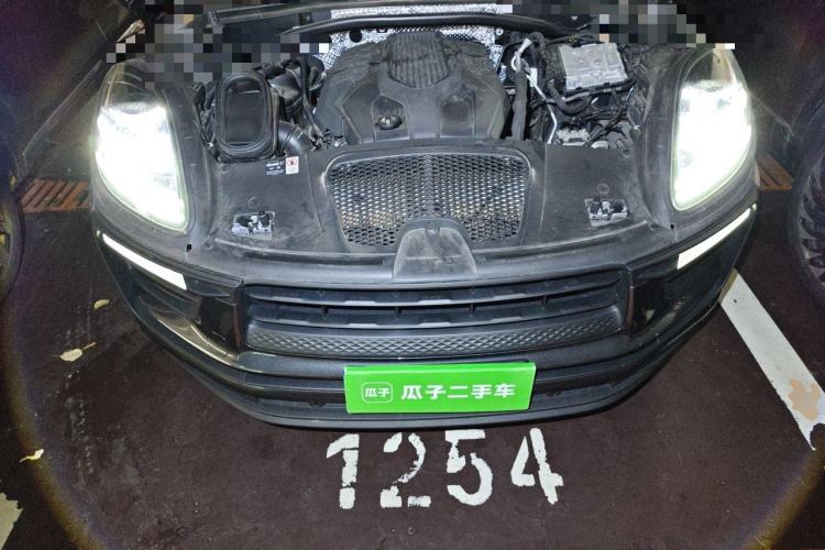 Used Porsche Macan 2024 Macan 2.0T Engine Bay