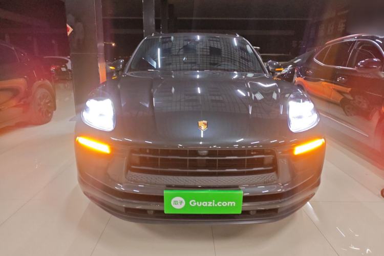 Used Porsche Macan 2024 Macan 2.0T Front