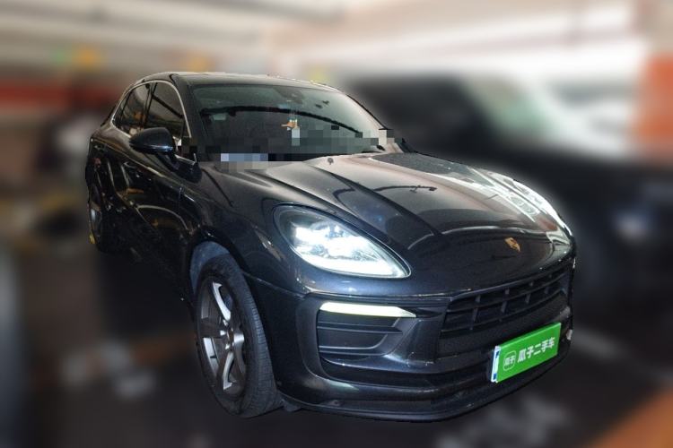 Used Porsche Macan 2024 Macan 2.0T Front Right 45 Deg