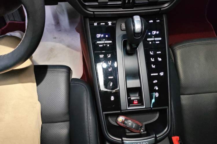 Used Porsche Macan 2024 Macan 2.0T Gear Lever
