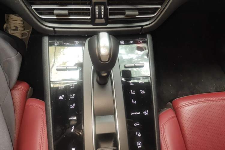 Used Porsche Macan 2024 Macan 2.0T Gear Lever