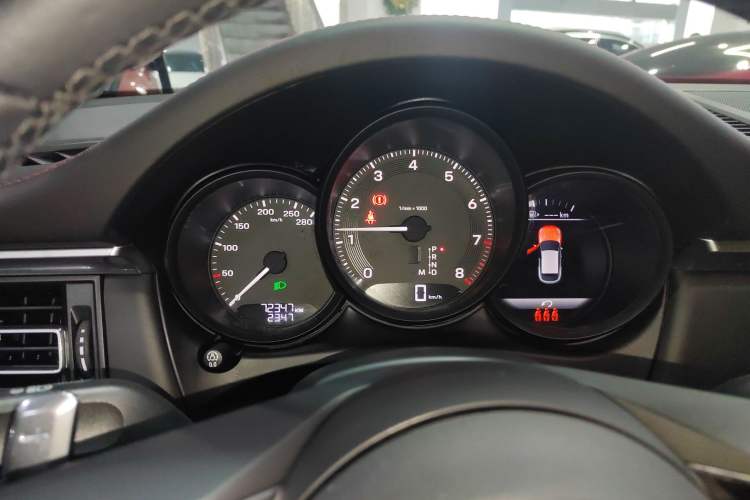 Used Porsche Macan 2024 Macan 2.0T Instrument Cluster