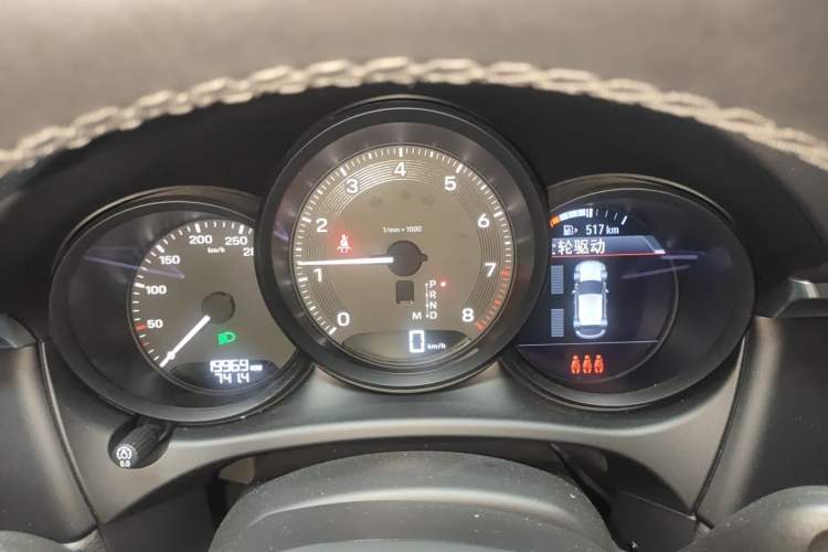 Used Porsche Macan 2024 Macan 2.0T Instrument Cluster