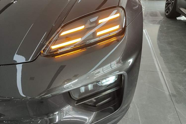 Used Porsche Macan 2024 Macan 4 Left Front Headlight
