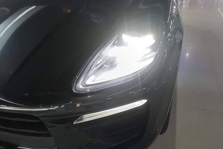 Used Porsche Macan 2024 Macan 2.0T Left Front Headlight