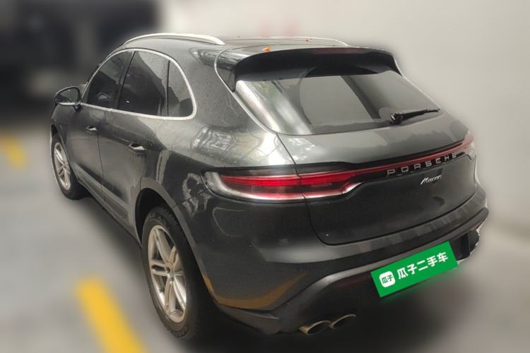 Used Porsche Macan 2024 Macan 2.0T Rear Left 45 Deg