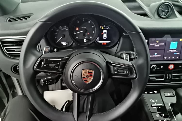 Used Porsche Macan 2024 Macan 2.0T Steering Wheel