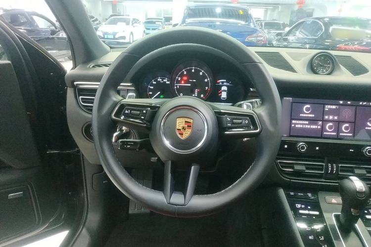 Used Porsche Macan 2024 Macan 2.0T Steering Wheel
