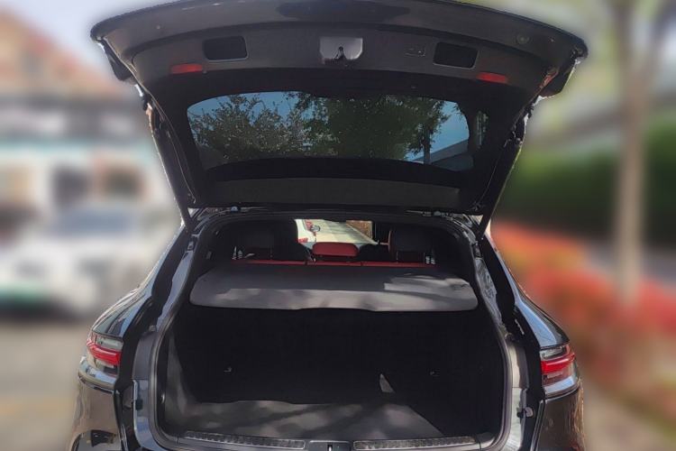 Used Porsche Macan 2024 Macan 2.0T Trunk