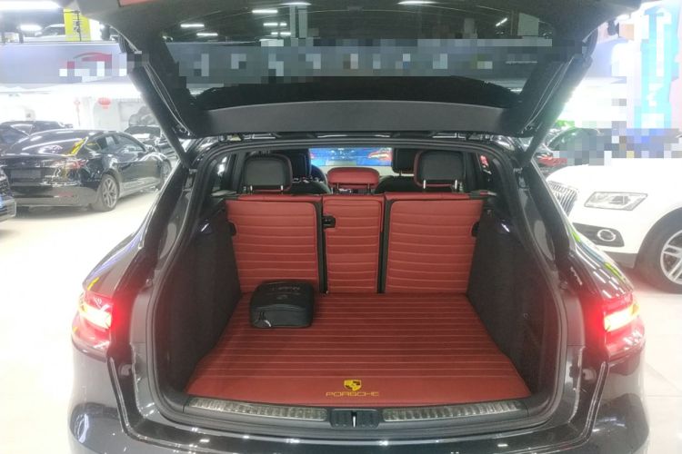 Used Porsche Macan 2024 Macan 2.0T Trunk