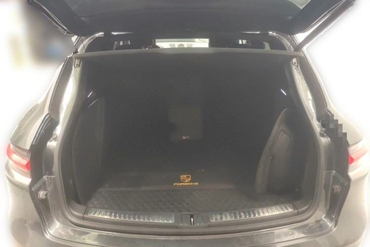 Used Porsche Macan 2024 Macan 2.0T Trunk