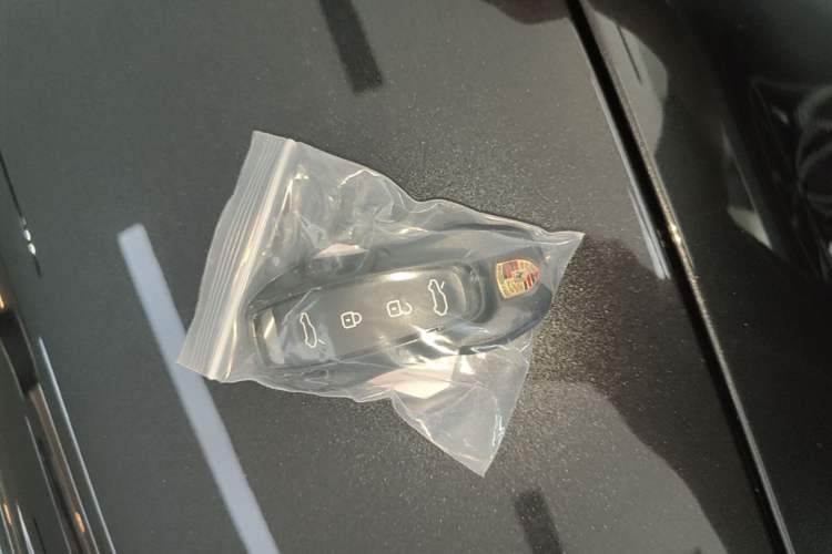 Used Porsche Macan 2024 Macan 4 Vehicle Key