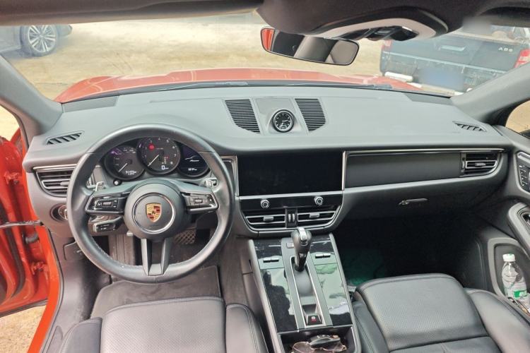 Used Porsche Macan 2024 Macan 2.0T Center Console
