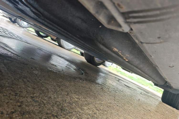 Used Porsche Macan 2024 Macan 2.0T Chassis Front Left