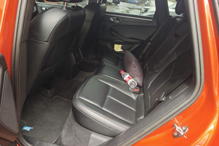 Used Porsche Macan 2024 Macan 2.0T Left Rear Seat