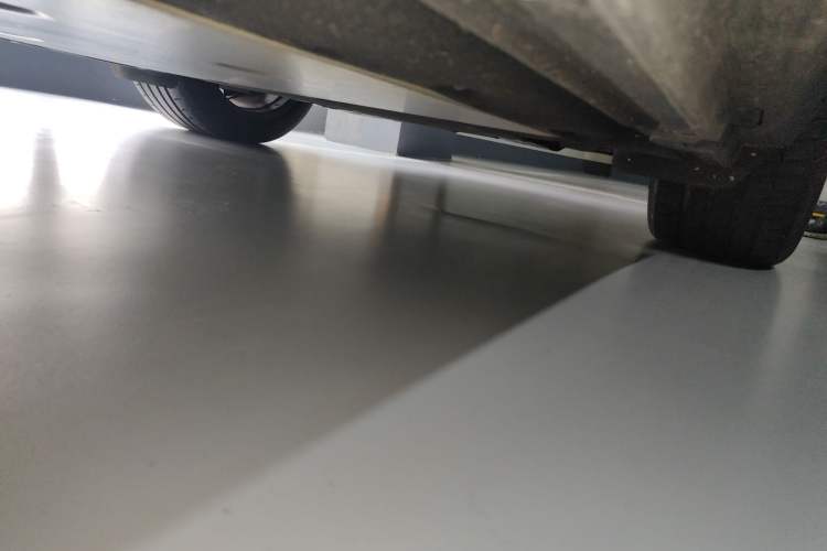 Used Porsche Macan 2024 Macan Long Range Edition Chassis Rear Left