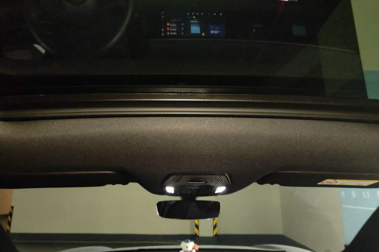Used Porsche Macan 2024 Macan Long Range Edition Headliner
