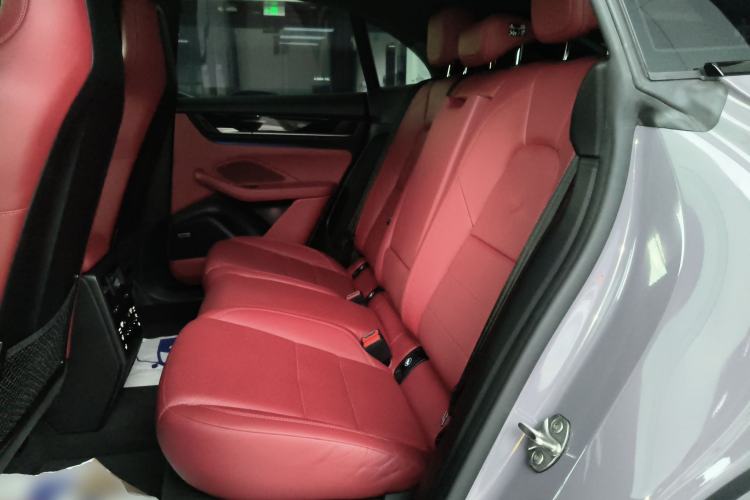 Used Porsche Macan 2024 Macan Long Range Edition Left Rear Seat