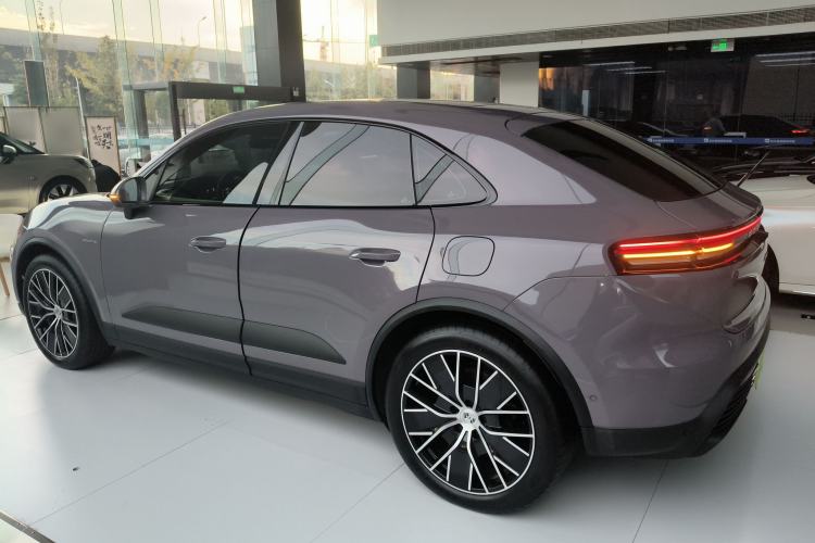 Used Porsche Macan 2024 Macan Long Range Edition Left Side