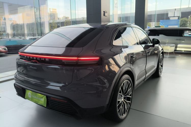 Used Porsche Macan 2024 Macan Long Range Edition Rear Right 45 Deg