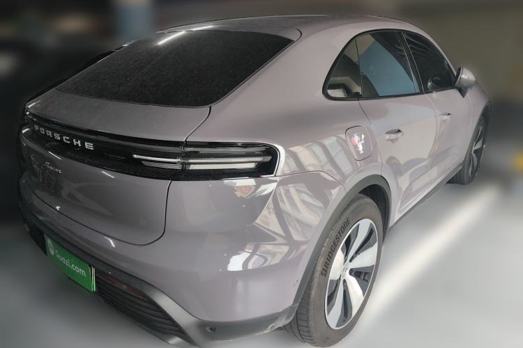Used Porsche Macan 2024 Macan Long Range Edition Rear Right 45 Deg