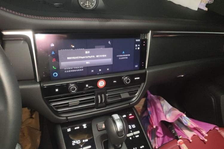 Used Porsche Macan 2024 Macan 2.0T Audio And AC Panel
