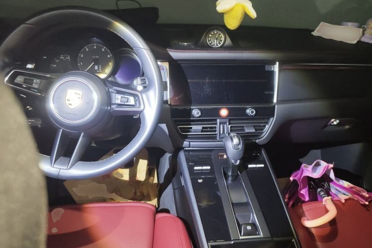 Used Porsche Macan 2024 Macan 2.0T Center Console