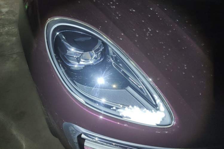 Used Porsche Macan 2024 Macan 2.0T Right Front Headlight